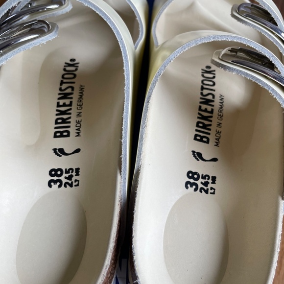 Women's 'Arizona Big Buckle' Birkenstock, White/Cream/Cork, Size 7 (NWT) - Picture 9 of 11